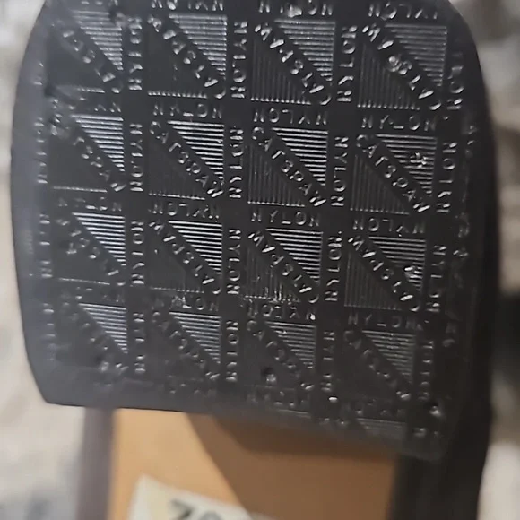 Salvatore Ferragamo Shoes - Picture 8 of 10